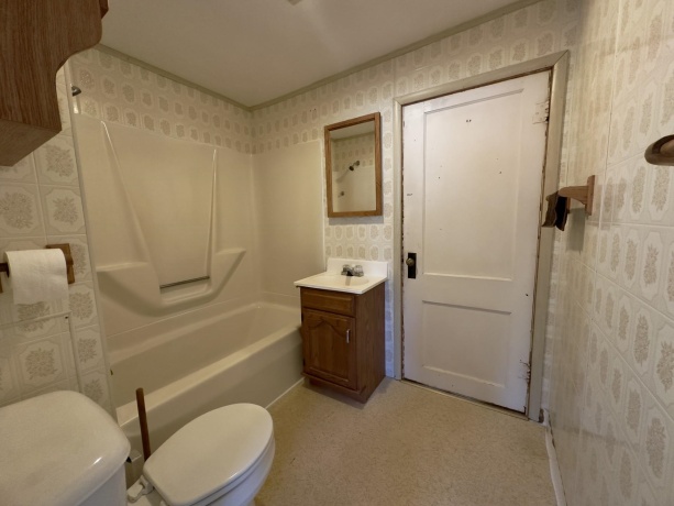 103 Carroll, MOUNT CARROLL, Illinois 61053, 2 Bedrooms Bedrooms, ,1 BathroomBathrooms,House,For Sale,Carroll,202504948