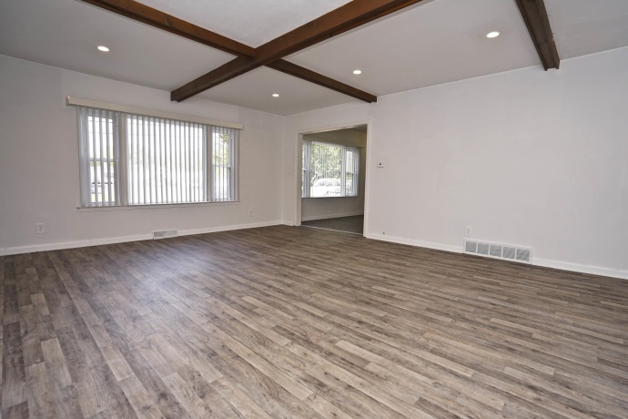 3121 Central, ROCKFORD, Illinois 61101, 2 Bedrooms Bedrooms, ,1 BathroomBathrooms,House,For Sale,Central,202506095