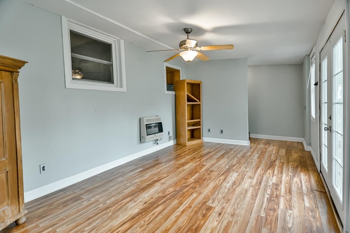 321 Van Buren, BELVIDERE, Illinois 61008, 4 Bedrooms Bedrooms, ,1 BathroomBathrooms,House,For Sale,Van Buren,202506871