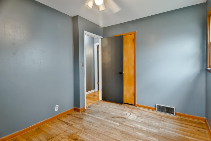 321 Van Buren, BELVIDERE, Illinois 61008, 4 Bedrooms Bedrooms, ,1 BathroomBathrooms,House,For Sale,Van Buren,202506871