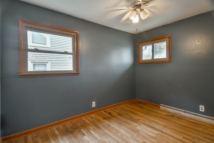 321 Van Buren, BELVIDERE, Illinois 61008, 4 Bedrooms Bedrooms, ,1 BathroomBathrooms,House,For Sale,Van Buren,202506871