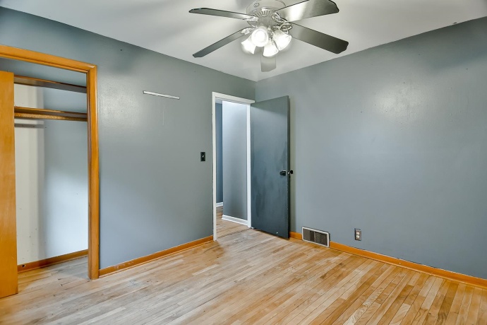 321 Van Buren, BELVIDERE, Illinois 61008, 4 Bedrooms Bedrooms, ,1 BathroomBathrooms,House,For Sale,Van Buren,202506871