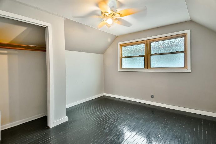 321 Van Buren, BELVIDERE, Illinois 61008, 4 Bedrooms Bedrooms, ,1 BathroomBathrooms,House,For Sale,Van Buren,202506871