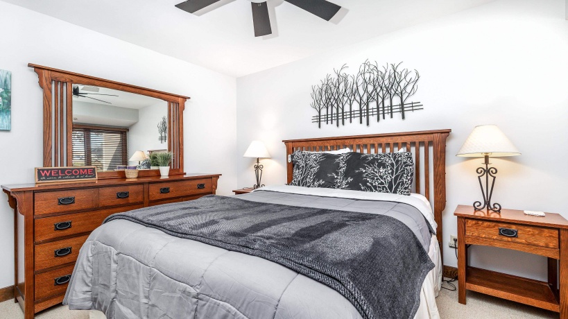 111 Plum Cove, GALENA, Illinois 61036, 2 Bedrooms Bedrooms, ,3 BathroomsBathrooms,Condominium,For Sale,Plum Cove,202506878