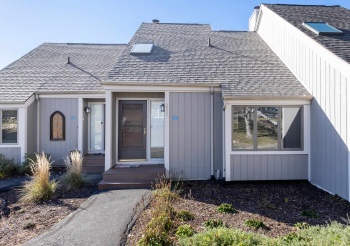 111 Plum Cove, GALENA, Illinois 61036, 2 Bedrooms Bedrooms, ,3 BathroomsBathrooms,Condominium,For Sale,Plum Cove,202506878