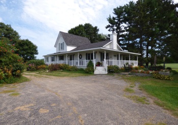 19128 IL Rt 84, SAVANNA, Illinois 61074, 4 Bedrooms Bedrooms, ,3 BathroomsBathrooms,House,For Sale,IL Rt 84,202506886