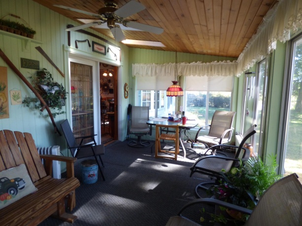 19128 IL Rt 84, SAVANNA, Illinois 61074, 4 Bedrooms Bedrooms, ,3 BathroomsBathrooms,House,For Sale,IL Rt 84,202506886