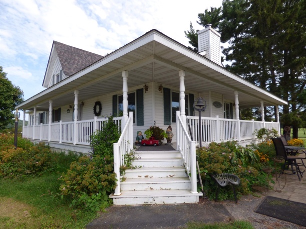 19128 IL Rt 84, SAVANNA, Illinois 61074, 4 Bedrooms Bedrooms, ,3 BathroomsBathrooms,House,For Sale,IL Rt 84,202506886