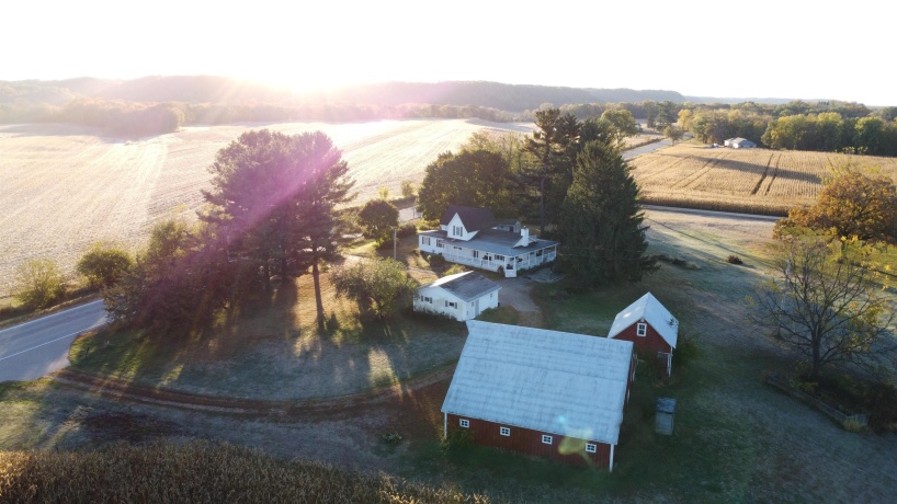 19128 IL Rt. 84, SAVANNA, Illinois 61074, 4 Bedrooms Bedrooms, ,3 BathroomsBathrooms,Farm,For Sale,IL Rt. 84,202506889