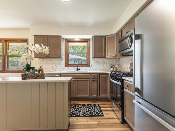 3302 Chick Charney, ROCKFORD, Illinois 61109, 3 Bedrooms Bedrooms, ,1 BathroomBathrooms,House,For Sale,Chick Charney,202505753