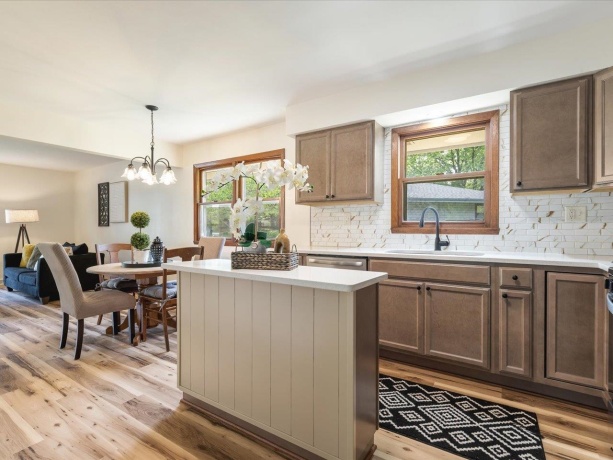 3302 Chick Charney, ROCKFORD, Illinois 61109, 3 Bedrooms Bedrooms, ,1 BathroomBathrooms,House,For Sale,Chick Charney,202505753