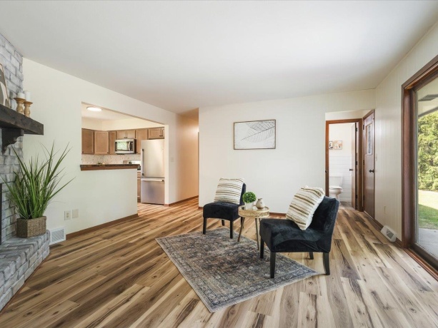 3302 Chick Charney, ROCKFORD, Illinois 61109, 3 Bedrooms Bedrooms, ,1 BathroomBathrooms,House,For Sale,Chick Charney,202505753