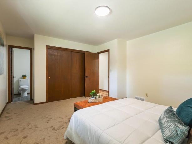 3302 Chick Charney, ROCKFORD, Illinois 61109, 3 Bedrooms Bedrooms, ,1 BathroomBathrooms,House,For Sale,Chick Charney,202505753