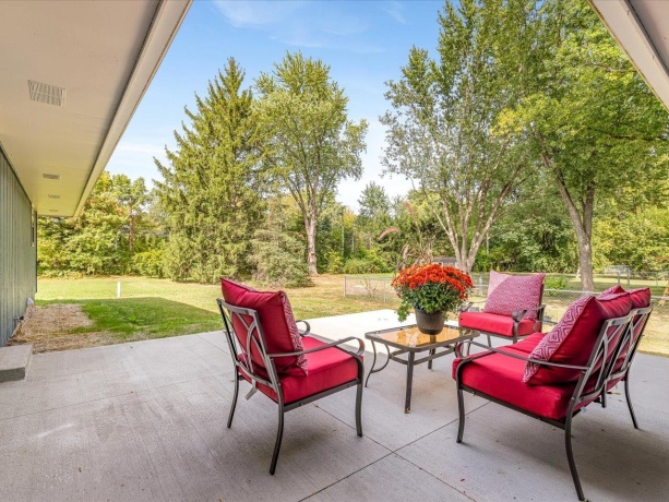 3302 Chick Charney, ROCKFORD, Illinois 61109, 3 Bedrooms Bedrooms, ,1 BathroomBathrooms,House,For Sale,Chick Charney,202505753