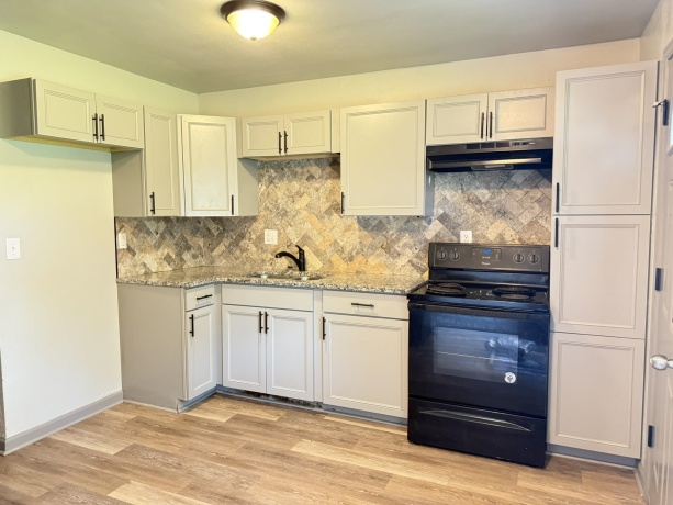 30 Gilbert, MACHESNEY PARK, Illinois 61115, 3 Bedrooms Bedrooms, ,1 BathroomBathrooms,House,For Sale,Gilbert,202504876