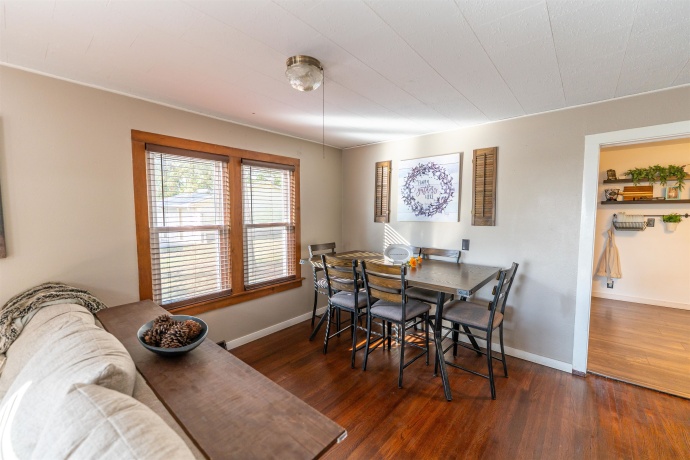 6155 Perryville, CHERRY VALLEY, Illinois 61016, 2 Bedrooms Bedrooms, ,1 BathroomBathrooms,House,For Sale,Perryville,202506900