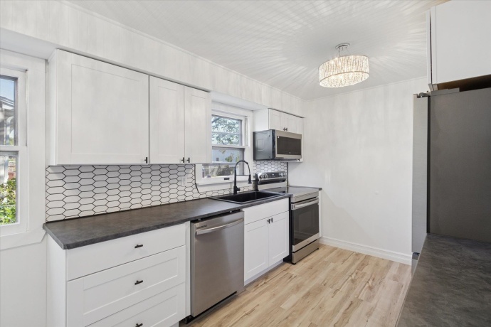 1703 Evans, LOVES PARK, Illinois 61111, 4 Bedrooms Bedrooms, ,2 BathroomsBathrooms,House,For Sale,Evans,202506902