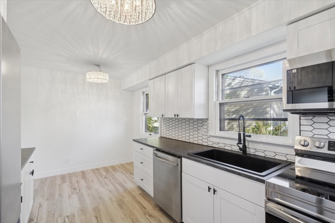 1703 Evans, LOVES PARK, Illinois 61111, 4 Bedrooms Bedrooms, ,2 BathroomsBathrooms,House,For Sale,Evans,202506902