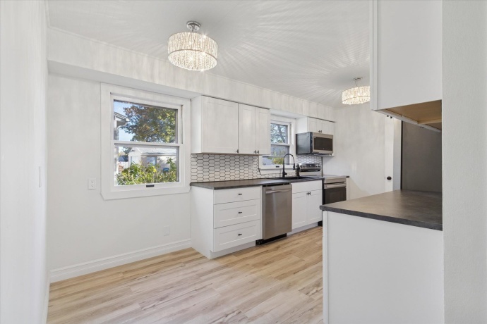 1703 Evans, LOVES PARK, Illinois 61111, 4 Bedrooms Bedrooms, ,2 BathroomsBathrooms,House,For Sale,Evans,202506902