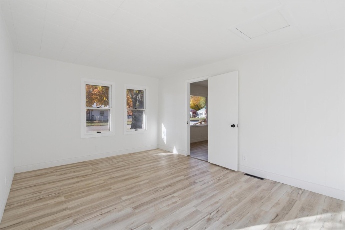 1703 Evans, LOVES PARK, Illinois 61111, 4 Bedrooms Bedrooms, ,2 BathroomsBathrooms,House,For Sale,Evans,202506902