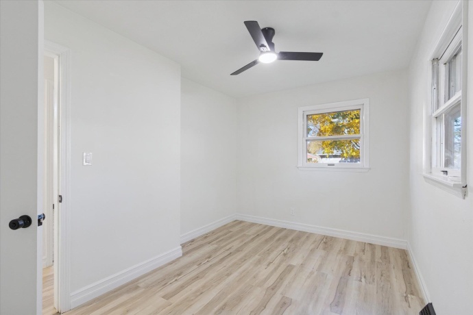 1703 Evans, LOVES PARK, Illinois 61111, 4 Bedrooms Bedrooms, ,2 BathroomsBathrooms,House,For Sale,Evans,202506902