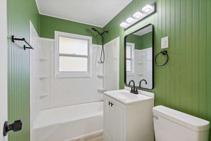 1703 Evans, LOVES PARK, Illinois 61111, 4 Bedrooms Bedrooms, ,2 BathroomsBathrooms,House,For Sale,Evans,202506902