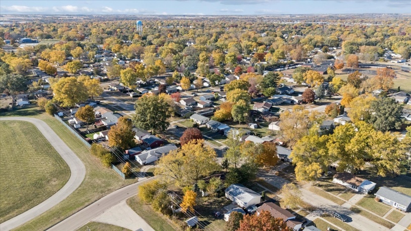 1703 Evans, LOVES PARK, Illinois 61111, 4 Bedrooms Bedrooms, ,2 BathroomsBathrooms,House,For Sale,Evans,202506902