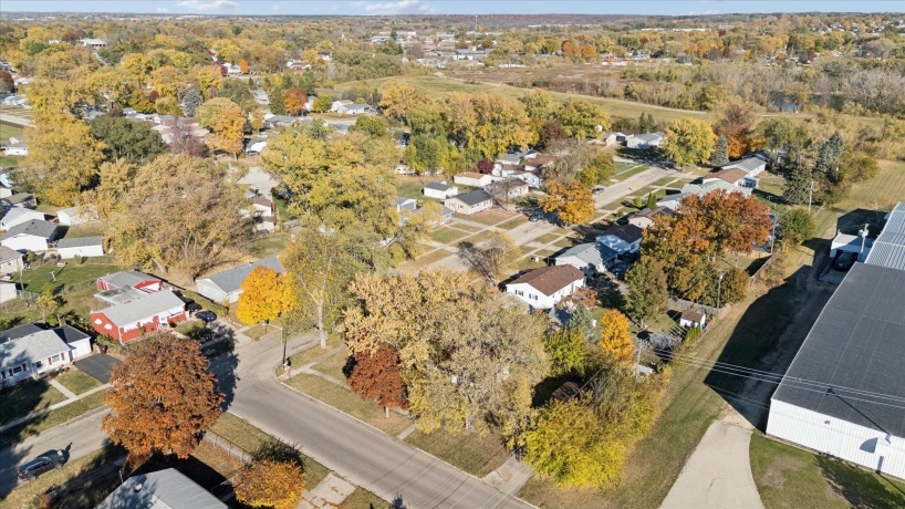 1703 Evans, LOVES PARK, Illinois 61111, 4 Bedrooms Bedrooms, ,2 BathroomsBathrooms,House,For Sale,Evans,202506902