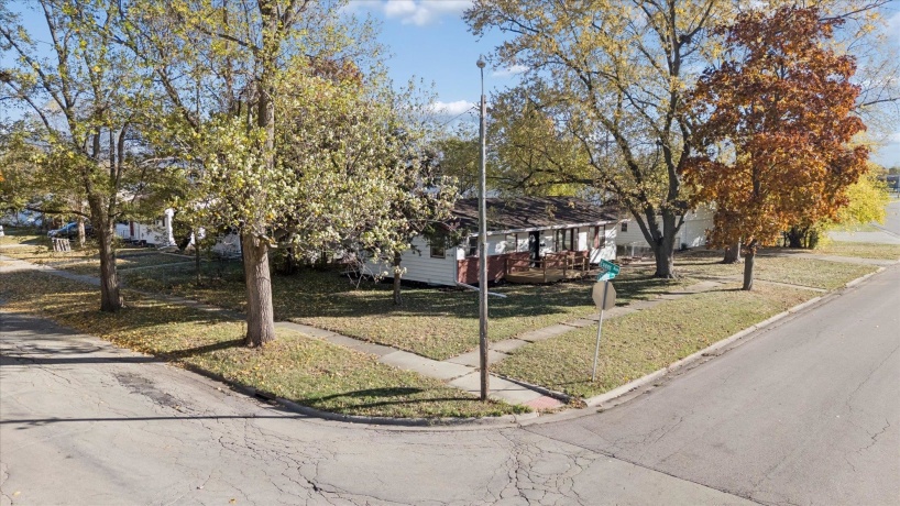 1703 Evans, LOVES PARK, Illinois 61111, 4 Bedrooms Bedrooms, ,2 BathroomsBathrooms,House,For Sale,Evans,202506902