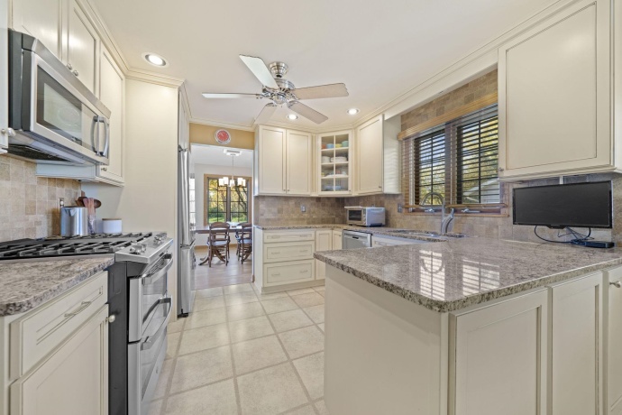 6641 Thomas, ROCKFORD, Illinois 61114, 3 Bedrooms Bedrooms, ,3 BathroomsBathrooms,House,For Sale,Thomas,202506903