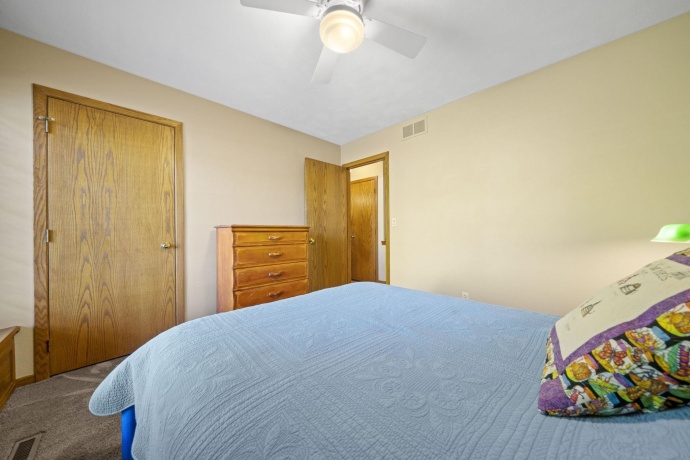 6641 Thomas, ROCKFORD, Illinois 61114, 3 Bedrooms Bedrooms, ,3 BathroomsBathrooms,House,For Sale,Thomas,202506903