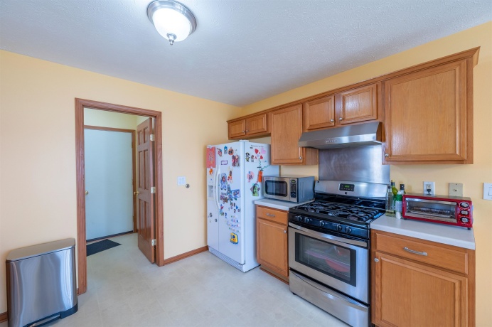 726 Golden Prairie, DAVIS JUNCTION, Illinois 61020, 3 Bedrooms Bedrooms, ,2 BathroomsBathrooms,House,For Sale,Golden Prairie,202506905