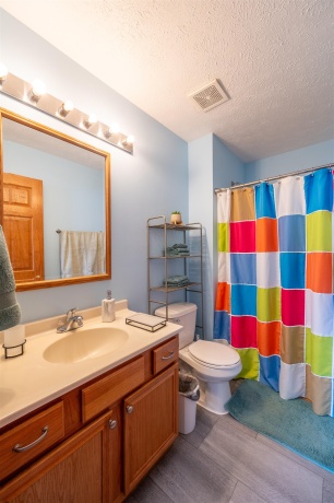 726 Golden Prairie, DAVIS JUNCTION, Illinois 61020, 3 Bedrooms Bedrooms, ,2 BathroomsBathrooms,House,For Sale,Golden Prairie,202506905