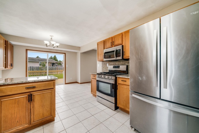 11282 Valerian, ROSCOE, Illinois 61073, 3 Bedrooms Bedrooms, ,2 BathroomsBathrooms,House,For Sale,Valerian,202506908