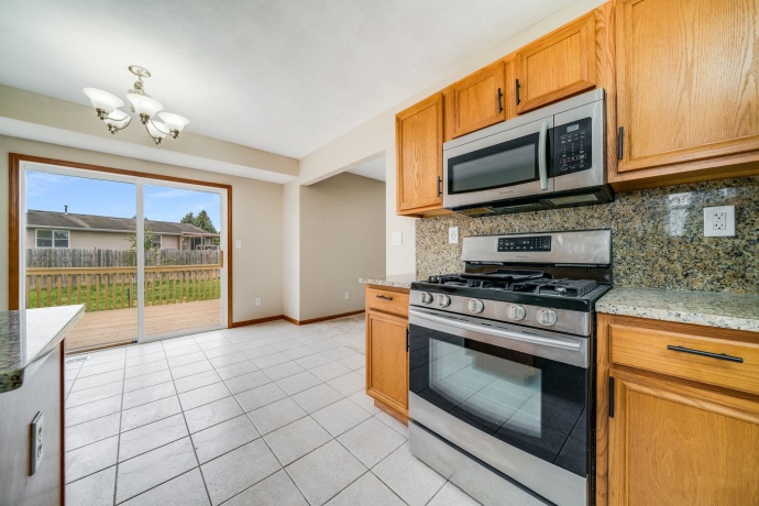 11282 Valerian, ROSCOE, Illinois 61073, 3 Bedrooms Bedrooms, ,2 BathroomsBathrooms,House,For Sale,Valerian,202506908