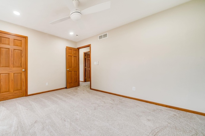 11282 Valerian, ROSCOE, Illinois 61073, 3 Bedrooms Bedrooms, ,2 BathroomsBathrooms,House,For Sale,Valerian,202506908