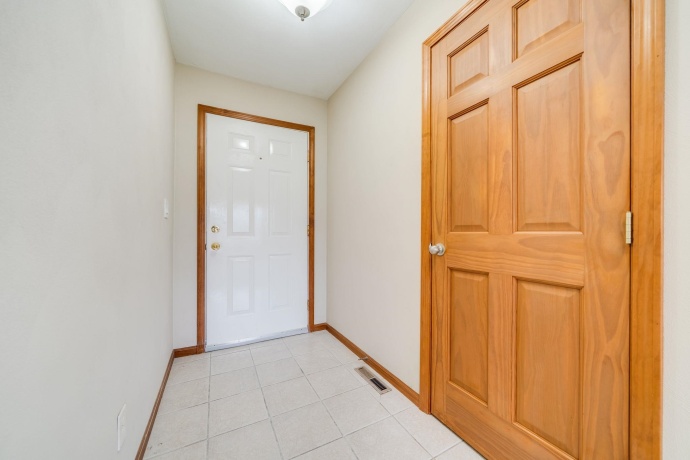 11282 Valerian, ROSCOE, Illinois 61073, 3 Bedrooms Bedrooms, ,2 BathroomsBathrooms,House,For Sale,Valerian,202506908