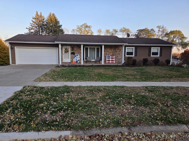105 Blackhawk, GALENA, Illinois 61036, 3 Bedrooms Bedrooms, ,2 BathroomsBathrooms,House,For Sale,Blackhawk,202506909