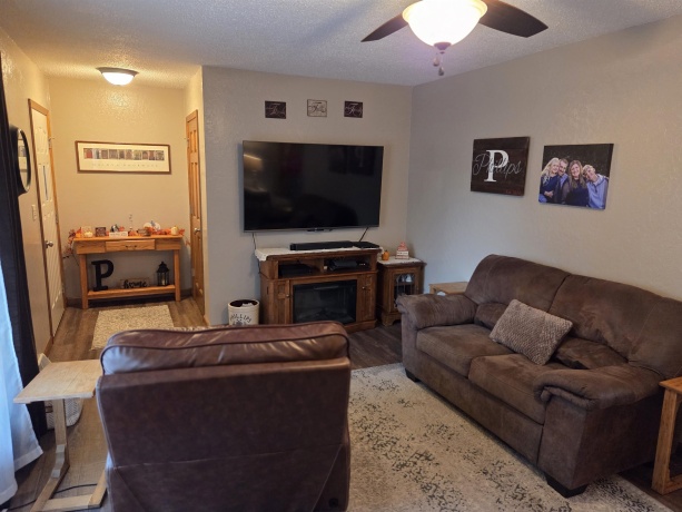 105 Blackhawk, GALENA, Illinois 61036, 3 Bedrooms Bedrooms, ,2 BathroomsBathrooms,House,For Sale,Blackhawk,202506909