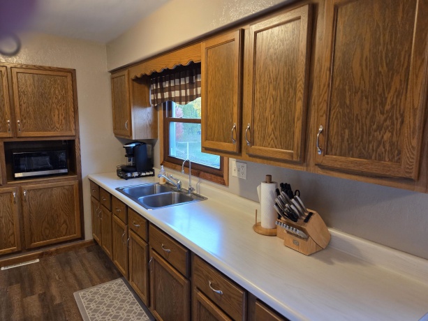 105 Blackhawk, GALENA, Illinois 61036, 3 Bedrooms Bedrooms, ,2 BathroomsBathrooms,House,For Sale,Blackhawk,202506909