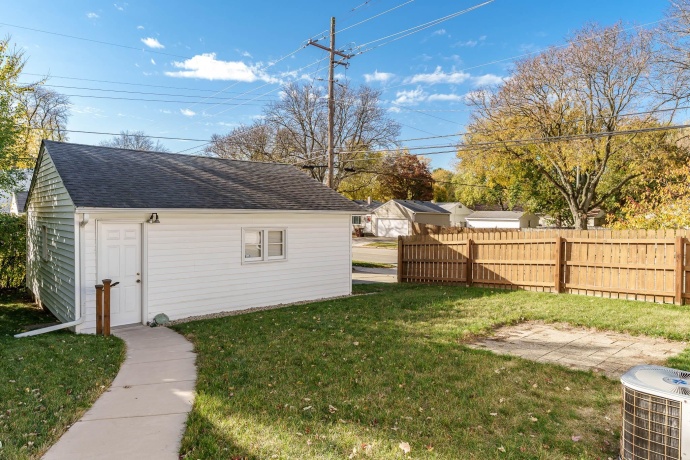 2028 PIERCE, ROCKFORD, Illinois 61103, 3 Bedrooms Bedrooms, ,1 BathroomBathrooms,House,For Sale,PIERCE,202506910