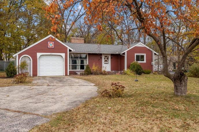 415 Blackhawk, ROCKTON, Illinois 61072, 2 Bedrooms Bedrooms, ,1 BathroomBathrooms,House,For Sale,Blackhawk,202506911