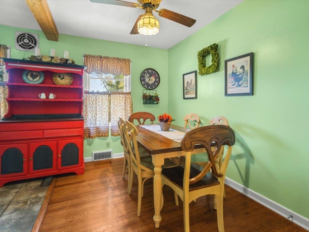 1024 21st, ROCKFORD, Illinois 61108, 3 Bedrooms Bedrooms, ,2 BathroomsBathrooms,House,For Sale,21st,202506914