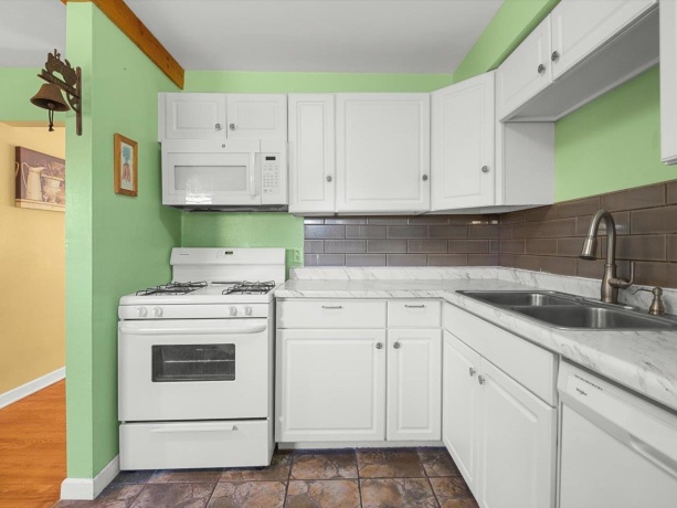 1024 21st, ROCKFORD, Illinois 61108, 3 Bedrooms Bedrooms, ,2 BathroomsBathrooms,House,For Sale,21st,202506914