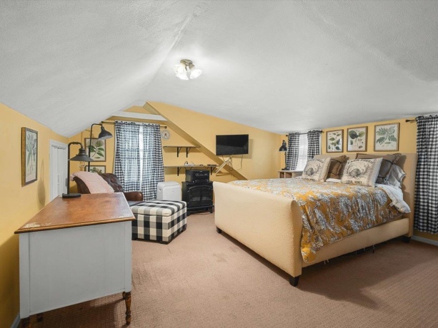 1024 21st, ROCKFORD, Illinois 61108, 3 Bedrooms Bedrooms, ,2 BathroomsBathrooms,House,For Sale,21st,202506914