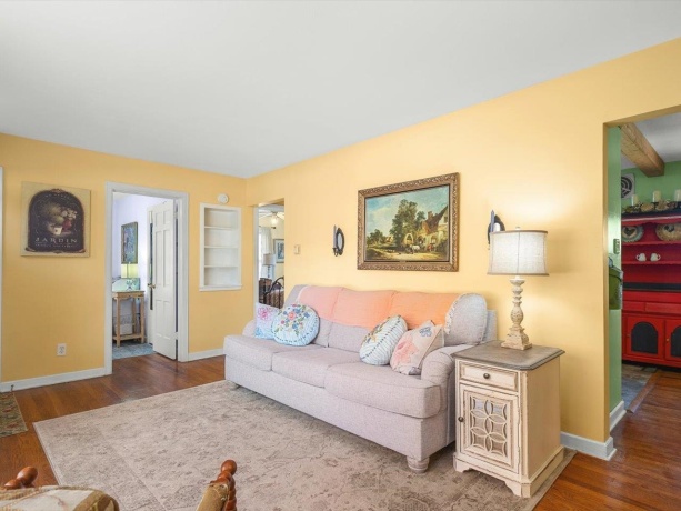 1024 21st, ROCKFORD, Illinois 61108, 3 Bedrooms Bedrooms, ,2 BathroomsBathrooms,House,For Sale,21st,202506914