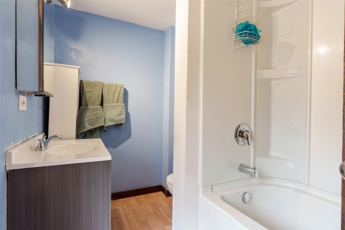 708 Bluff, SOUTH BELOIT, Illinois 61080, 3 Bedrooms Bedrooms, ,1 BathroomBathrooms,House,For Sale,Bluff,202506915