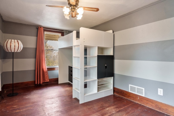 708 Bluff, SOUTH BELOIT, Illinois 61080, 3 Bedrooms Bedrooms, ,1 BathroomBathrooms,House,For Sale,Bluff,202506915