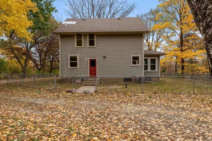 708 Bluff, SOUTH BELOIT, Illinois 61080, 3 Bedrooms Bedrooms, ,1 BathroomBathrooms,House,For Sale,Bluff,202506915