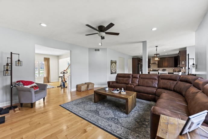 11251 WENTWORTH, BELVIDERE, Illinois 61008, 4 Bedrooms Bedrooms, ,4 BathroomsBathrooms,House,For Sale,WENTWORTH,202506921